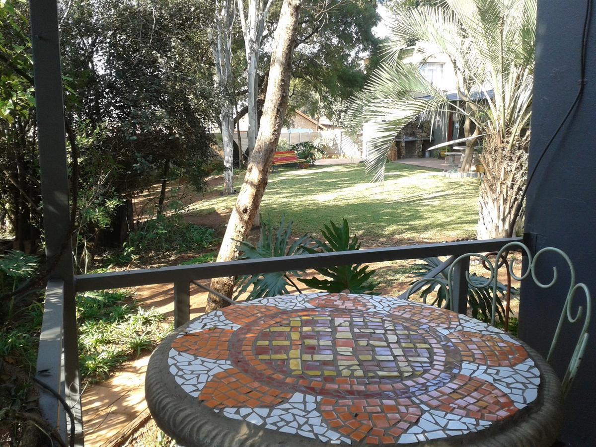 Adam'S Eden Guest House Pretoria Exterior photo